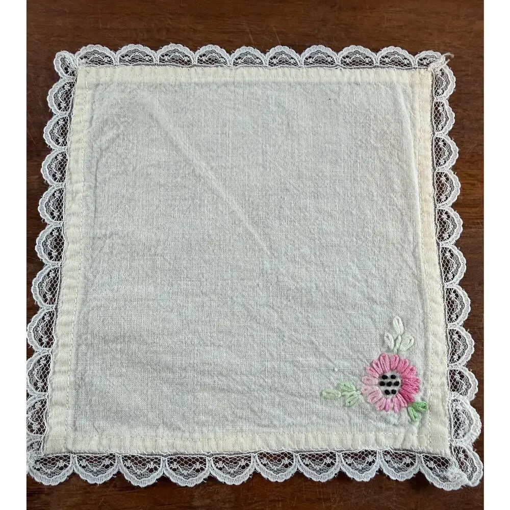 Set of 4 Vintage Embroidered Handkerchiefs White Lace Trim Pink Flower